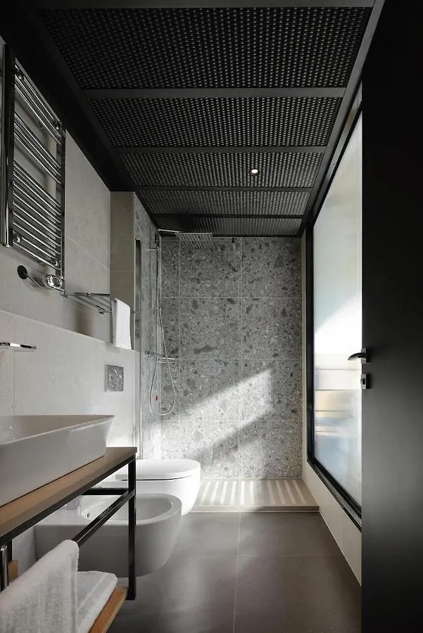 Versoverde Hotel Alzaia Naviglio Grande Milano İtalya