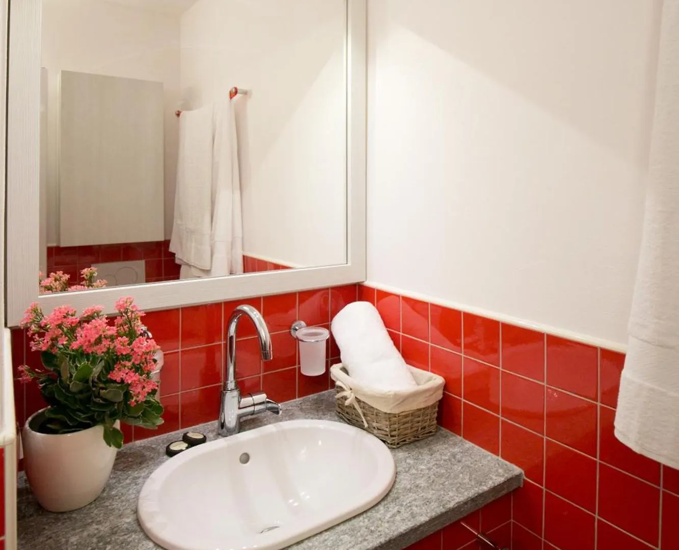 Versoverde Hotel Alzaia Naviglio Grande Milano